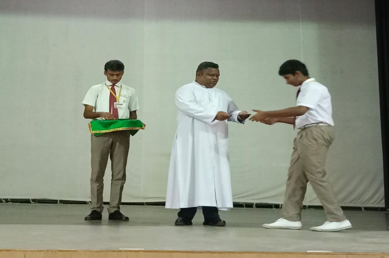 PRIZE DISTRIBUTION (STORY TELLING COMPETITION-CLASSES 6 TO 8)